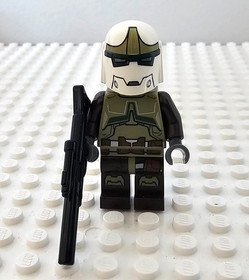 LEGO Star Wars Bounty Hunter Minifigure from set 75018 - Excellent Used SW0476