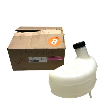 Depósito de refrigerante OEM Mack 25133601 76MF516M reemplaza 575.1052 603.5501 FRT3002C Foto 1 de 4