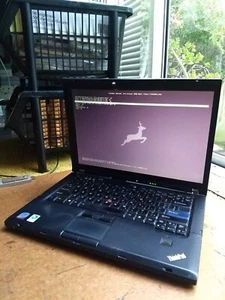 Thinkpad T400 Libreboot 2.26GHz w/ 8GB RAM 128GB SSD 6-Cell BAT AC ThinkLight - Picture 1 of 10