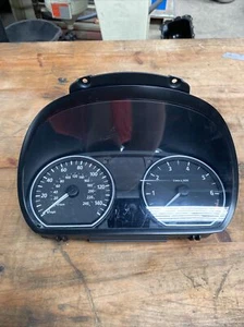 BLW E87 1er Benzin Tacho Tacho Uhren + - Bild 1 von 6