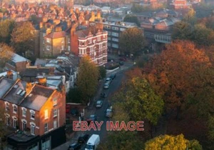 PHOTO LONDON RAVENSCOURT PARK SEEN FROM THE PREMIER INN HOTEL. 2014 - Picture 1 of 1
