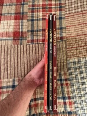 The Sacrificers de Rick Remender: Lote de libros (imagen comics TPB) Foto 1 de 4