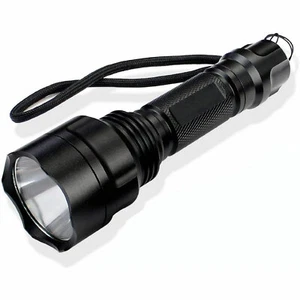 Linterna LED táctica compacta ultra brillante c8T6 con batería recargable - Imagen 1 de 8