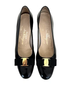 Salvatore Ferragamo Vara Black Patent Leather Low Heels Pumps Women's 8.5 AAA - Picture 1 of 12