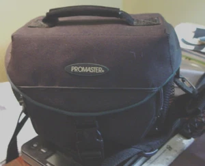 ProMaster Kameratasche/Tasche mit Trageriemen 9x7x6 - Bild 1 von 3