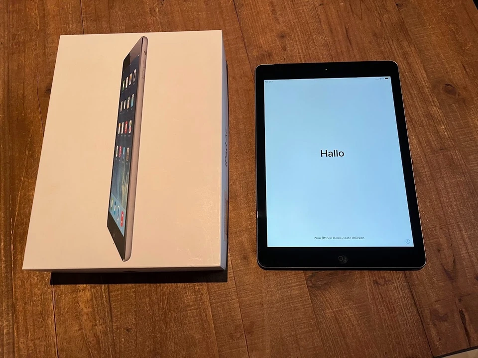 Apple iPad Air 1. Gen. 16GB, WLAN + Cellular , 24,64 cm, (9,7 Zoll) - - Bild 1 von 1