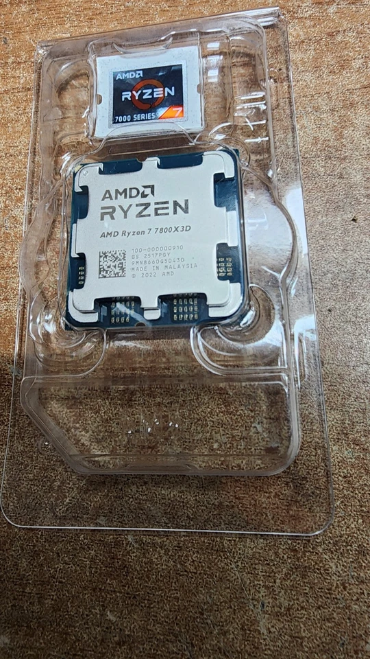 Procesador CPU para juegos AMD Ryzen 7 7800X3D 8 núcleos 4,2 GHz Socket AM5 Foto 1 de 1