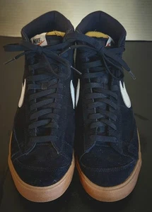 Size 12 - Nike Blazer 77 Suede Mid Black Gum - Picture 1 of 5