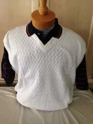 New Mens Pringle Faldo  XL White V-neck Sweater Vest with Navy Polo Style Shirt - Image 1 of 2