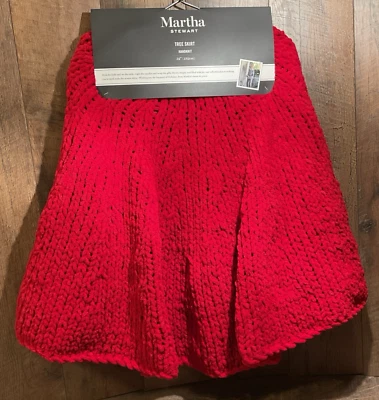 Martha Stewart Hand Knit 100% Polyester Tree Skirt- Merry & Bright Red 52" dia🎄 - Image 1 of 4