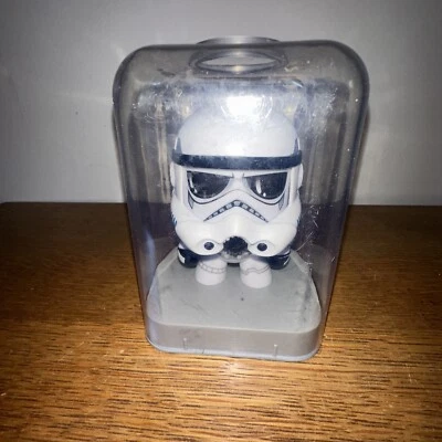Figura de juguete de 3 caras Hasbro Star Wars Disney Stormtrooper Mighty Muggs usada Foto 1 de 4