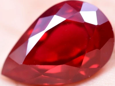 Natural 24.85 Ct Pigeon Blood Red Ruby Mozambique GGL Certified Treated Gemstone - Image 1 of 4