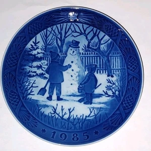 Piatto di Natale Royal Copenhagen 1985 Il pupazzo di neve Kai Lange - Foto 1 di 2