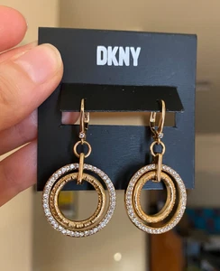 DKNY Double Circle Pavè Crystal Dangle Drop Pierced Earrings NWT Gold Toned - Picture 1 of 4