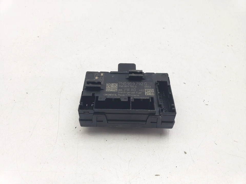 SKODA YETI DOOR CONTROL UNIT MODULE ECU FRONT LEFT SIDE 7N0959792G 2015 - Image 1 of 4