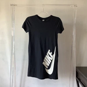 NWT Nike Girls T-Shirt Dress with Pockets Size Medium Color Black Graphic Logo - Picture 1 of 4