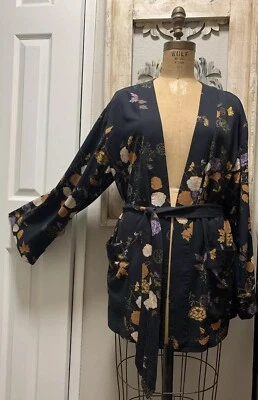 Chaqueta kimono estampado floral peonía Free People Foto 1 de 4