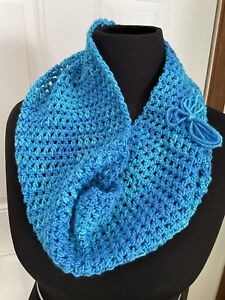 Handmade Womens Crocheted Scarf Variegated Blue Aqua Infinity 33" Circumference