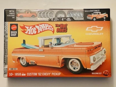 Hot Wheels The Hot Ones Brick Shop Custom ‘62 Chevy Pickup BUILDING SET - Image 1 of 4
