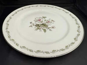 Flair Irene Japanese Hand Painted Flower Stone Dinner Plate (4149) - Picture 1 of 3