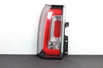 ¡Completo! GMC Yukon XL 2015-2020 luz trasera LED completa izquierda lado del conductor Foto 1 de 4