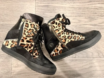 Zapatillas Cesare Paciotti Leopardo Cuña Eur 38 / EE. UU. 7,5 Foto 1 de 4