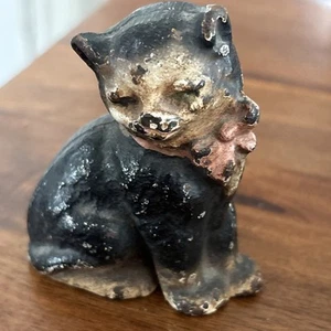 Vintage 1900 Hubley Cast Iron Black/White Cat W/ Pink Bow 3” Tall - Paperweight - Picture 1 of 5