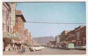 Postal de los años 50 de la década de 1950 de la farmacia de teatro de autos de escena callejera Middlesboro Kentucky - Imagen 1 de 1