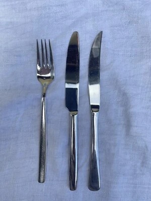 WMF  -2 Messer und eine  Gabel - Bild 1 von 2