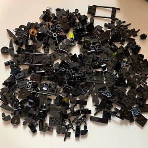 370 LEGO brand new BLACK modified black plates & bricks Star Wars Batman MARVEL - Picture 1 of 3
