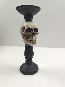 Candelabro gótico de Halloween calavera, 11” de alto - Imagen 1 de 6