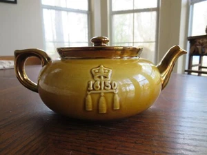 Vintage Davison Newman & Co ~ Boston Tea Parties Teapot and Lid - Picture 1 of 10