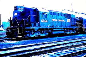 ORIGINALE KODACHROME SLIDE PENN CENTRAL ALCO RSD-12 #6864 CONWAY, PA APRILE 1970 - Foto 1 di 1