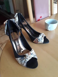 high heels - Bild 1 von 2