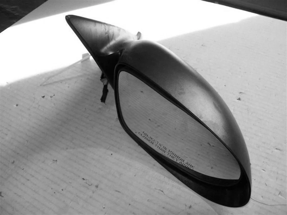 Espejo de puerta derecho usado se adapta a: 1995 Plymouth Neon Power fijo derecho grado A Foto 1 de 1