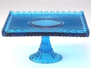 Quadratischer Kuchen-Gebäckständer aus blauem Glas - Bild 1 von 5