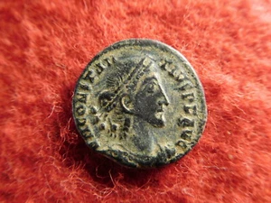 Roman Coin - Constantius II 4th Cent. AD - Likely a Barbarous Imitative (20QQ10) - Picture 1 of 2