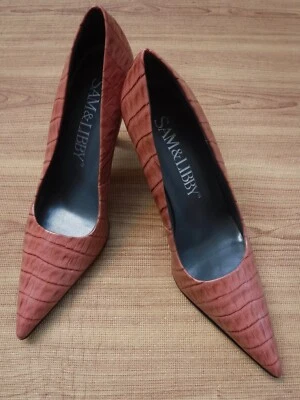 SAM&LIBBY Croco Cuero Repujado Superior Coral Oscuro Diva Zapatos de 2 Tacones ~ Mujer 81/2M ~ Foto 1 de 4