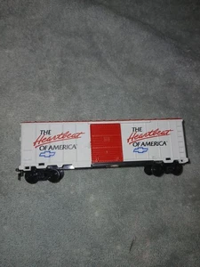 HO Model Power Box Car Chevy The Heartbeat Of America Chevrolet - Picture 1 of 7