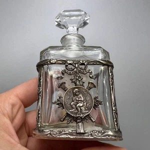 Antique Italian Perfume Bottle Glass Bronze Silver-Plated Frame Putti Medallion - Picture 1 of 8