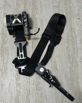 Conjunto retractor cinturón de seguridad pasajero delantero derecho Ford Explorer 2013-2015 negro OEM Foto 1 de 4