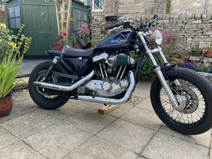 Harley Davidson Sportster, XLH 883 motorcycle - Picture 1 of 11