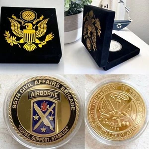 Moneda Desafío 95ª Brigada de Asuntos Civiles Ejército de Estados Unidos con estuche de terciopelo - Imagen 1 de 3