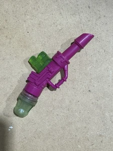 1997 Kenner Batman & Robin Movie Weapon Jungle Venom Poison Ivy Squirting Gun - Picture 1 of 1