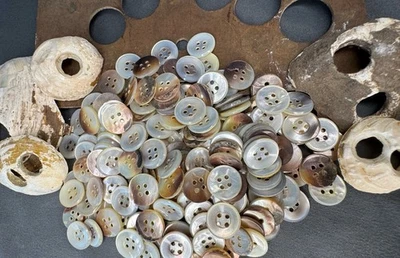 Set of 20 - 14.8mm Or 9/16 MOP Buttons Tan Buttons 4 Hole Vintage Sewing - Image 1 of 2