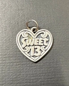 James Avery Ciondolo Argento Sterling Dolce 13 Compleanno Cuore (PAP005428) - Foto 1 di 3
