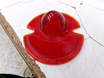 1932-33 Plymouth Beehive Tail light Light Lens 3 1/2" Diameter - Image 1 of 2