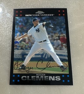 2007 Topps Chrome Roger Clemens #127 New York Yankees Card! D64