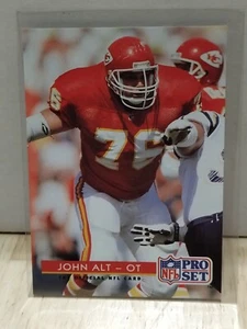 1992 Pro Set Football - #199 John Alt - Kansas City Chiefs - Picture 1 of 5