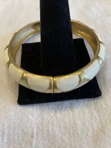*RARE* STUNNING VINTAGE ESTATE Signed CORO enamel hinged bangle bracelet cuff - Picture 1 of 5